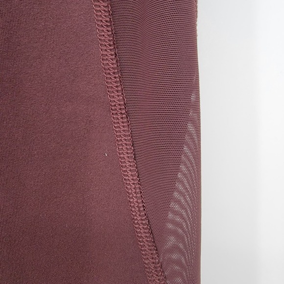 Old Navy Women's Athletic Elevate Go Dry Mesh Detail Leggings Purple Size Small - Picture 6 of 11